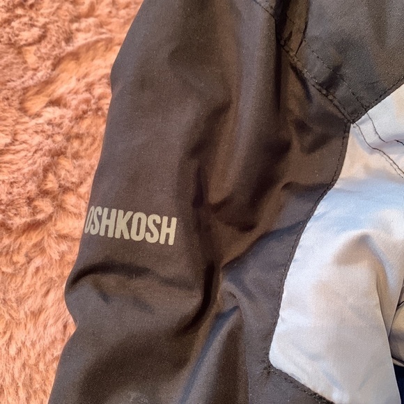 Osh Kosh Boy’s 12 Mos.. Fleece Lined Heavy Jacket in EUC - Picture 4 of 7
